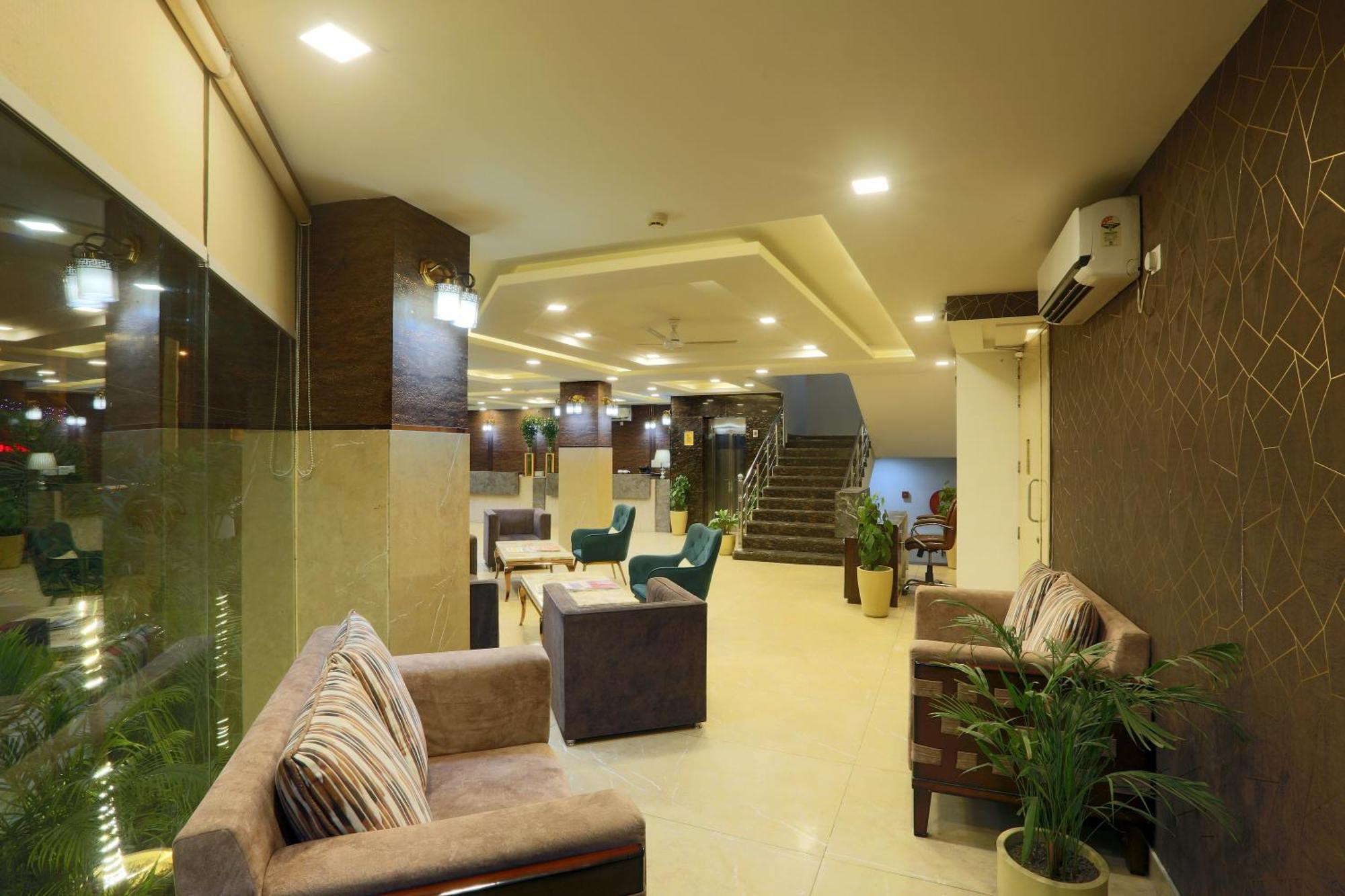 Hotel Prithvi-Raj Near Delhi Airport Nuova Delhi Esterno foto