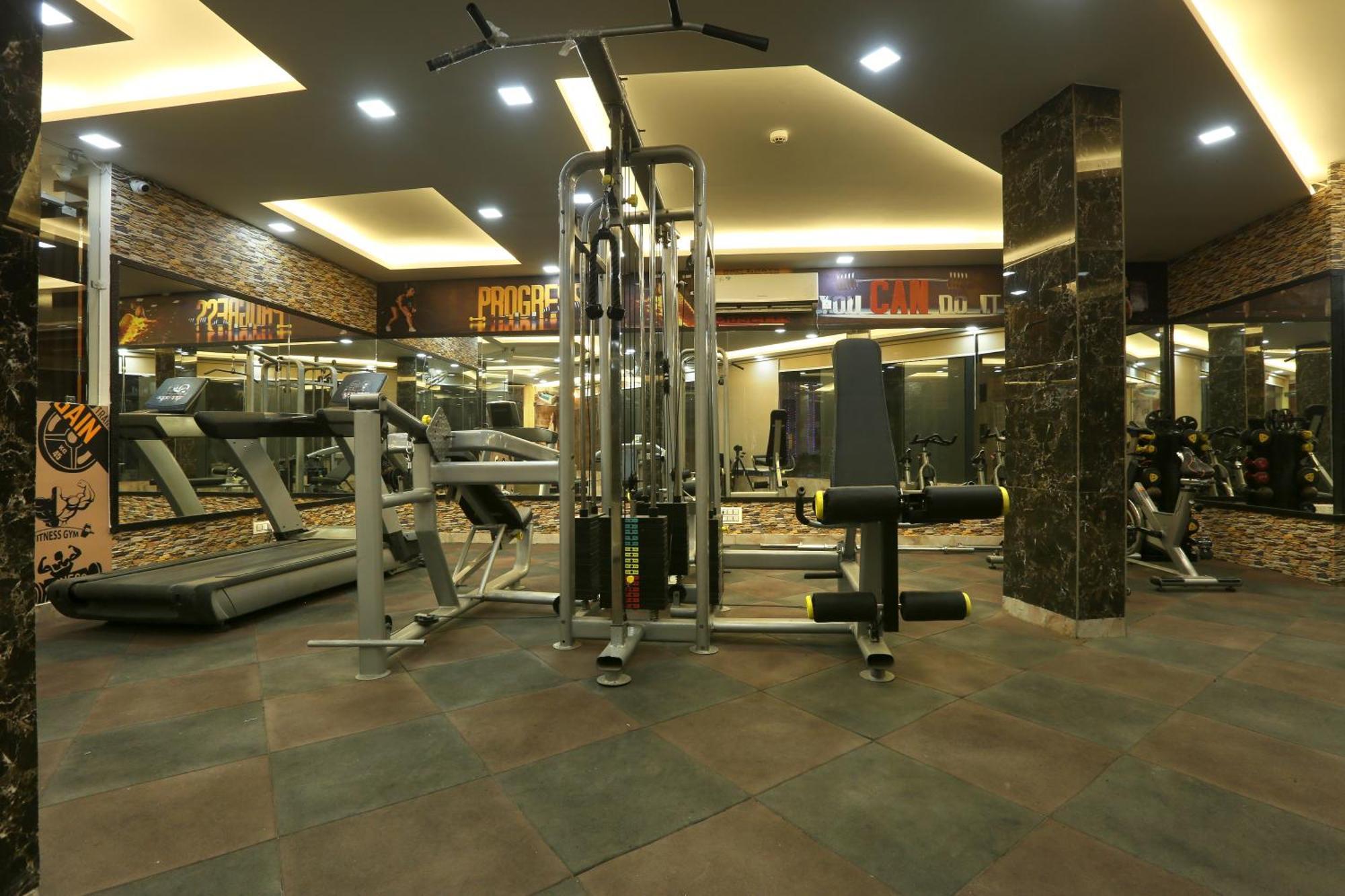 Hotel Prithvi-Raj Near Delhi Airport Nuova Delhi Esterno foto