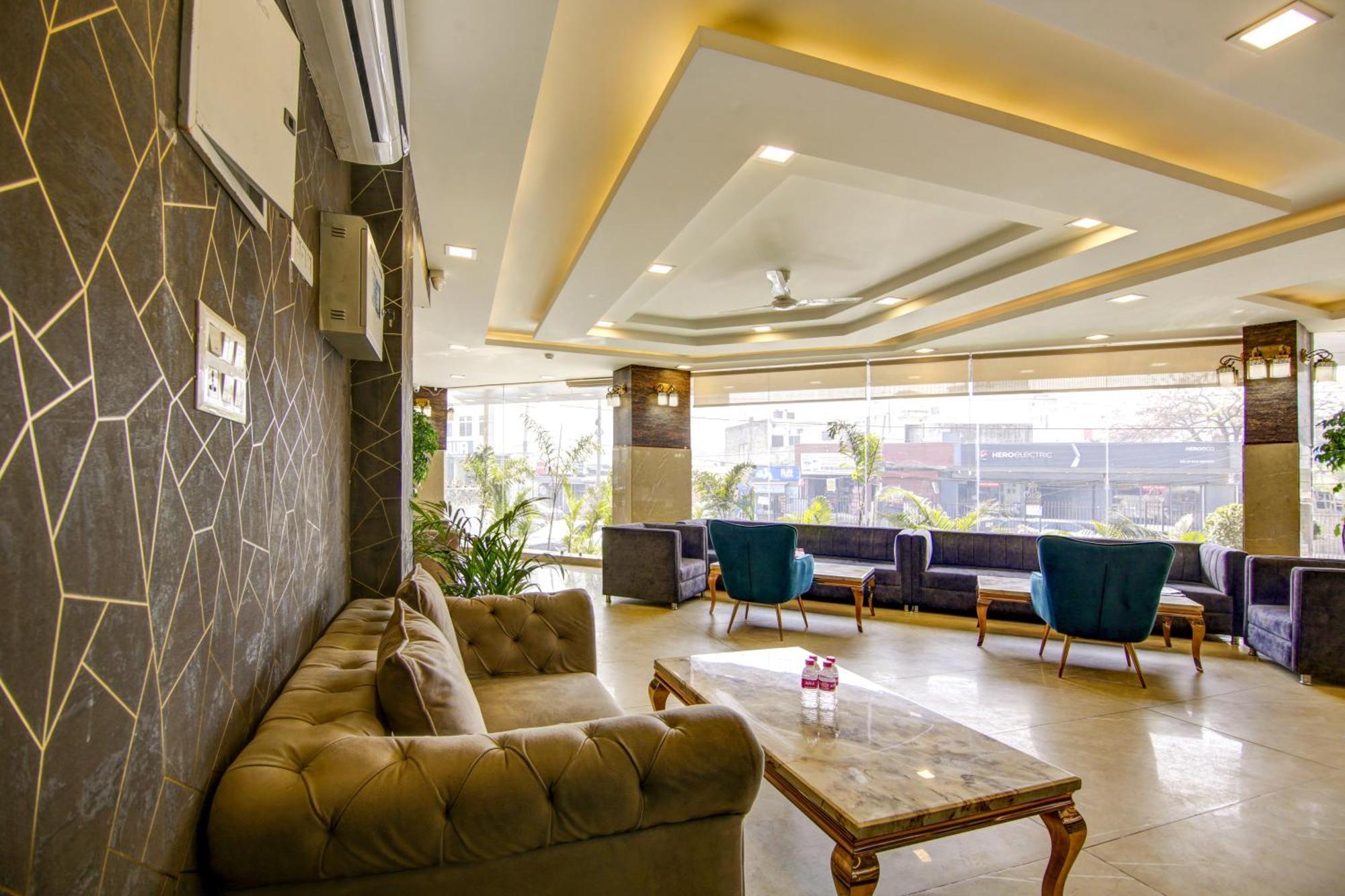 Hotel Prithvi-Raj Near Delhi Airport Nuova Delhi Esterno foto